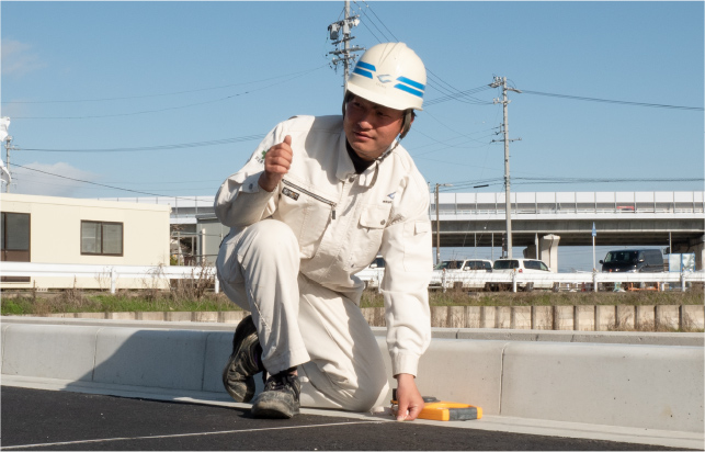 プライベートでも、自分の関わった現場をつい見に行ってしまう。