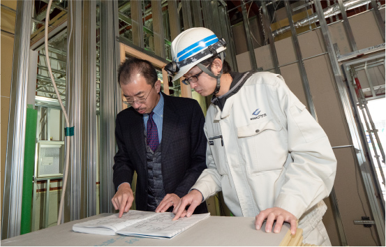 どんな職種に就こうか、といろいろ迷っていました。最終的には、建築学科の学校を選んだのだから建築関係の仕事をしたい、と決断。実はクサカのことは全く知りませんでしたが、いろんな人の意見を聞きながら「クサカなら」と決めました。